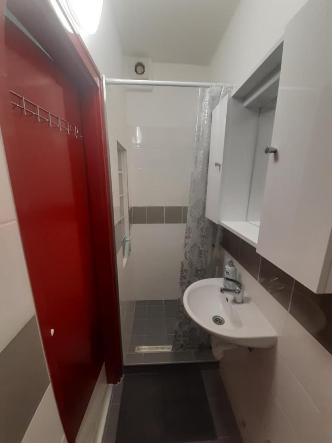 Apartment Small At Corvin Negyed Budapest